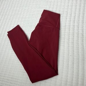 LuLulemon Cropped light maroon leggings